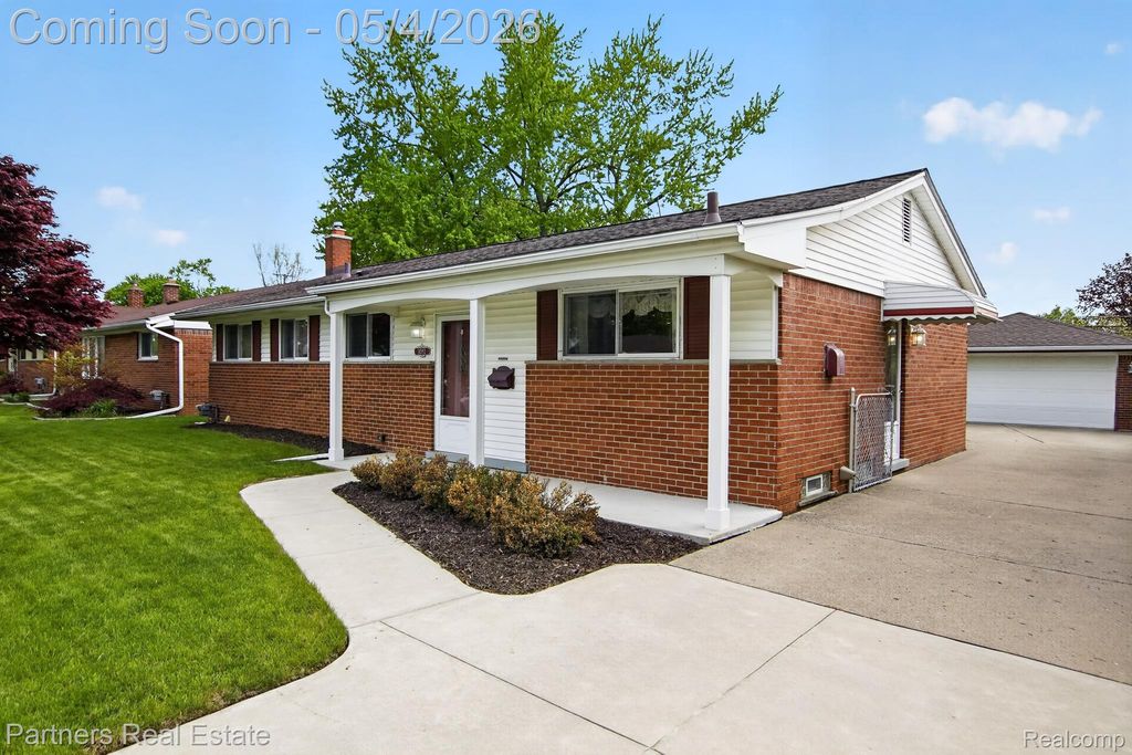 14582 Blue Skies Street, Livonia, MI 48154
