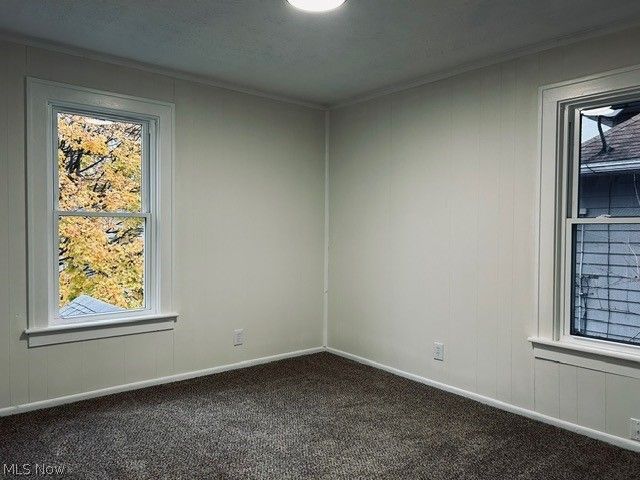 154 E Archwood Avenue, Akron, OH 44301