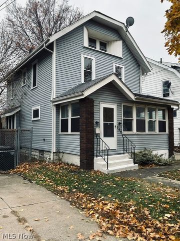 154 E Archwood Avenue, Akron, OH 44301