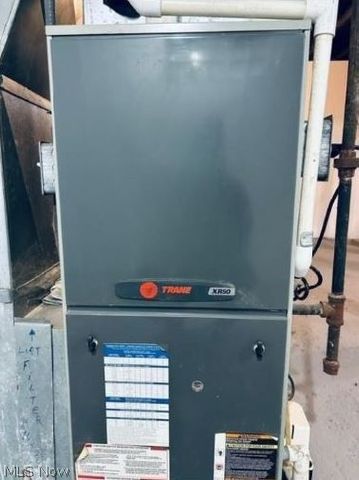 154 E Archwood Avenue, Akron, OH 44301