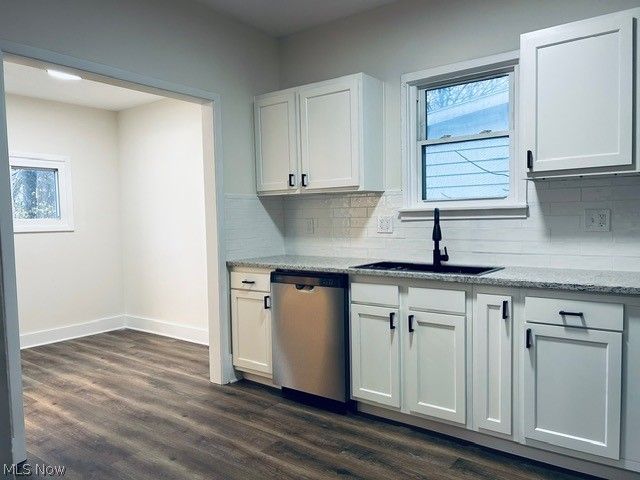 154 E Archwood Avenue, Akron, OH 44301