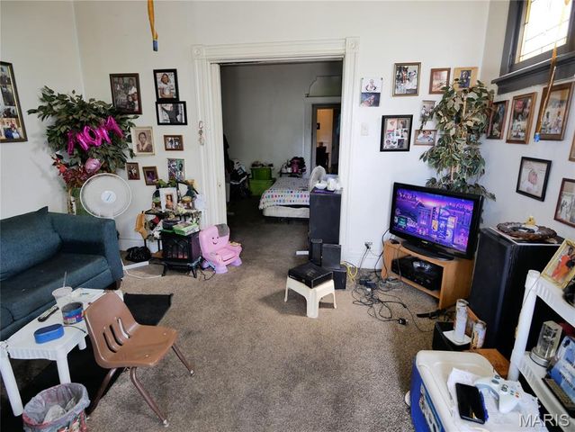 4611 San Francisco Avenue, St Louis, MO 63115