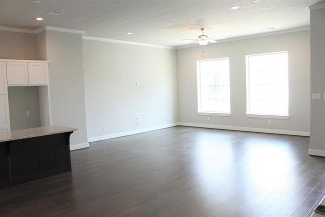 10915 Brookeshire Chase Lane, Houston, TX 77043