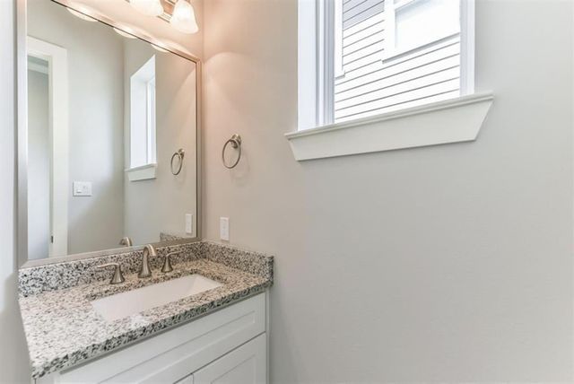 10915 Brookeshire Chase Lane, Houston, TX 77043