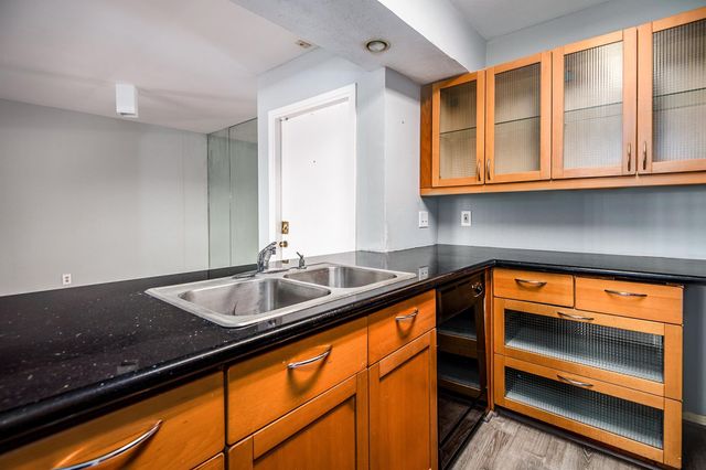 3085 Walnut Bend Lane 35, Houston, TX 77042