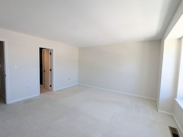 107 Franklin Street Ext Unit 4, Derry, NH 03038