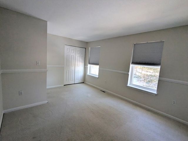 107 Franklin Street Ext Unit 4, Derry, NH 03038