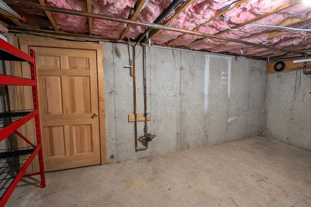 107 Franklin Street Ext Unit 4, Derry, NH 03038