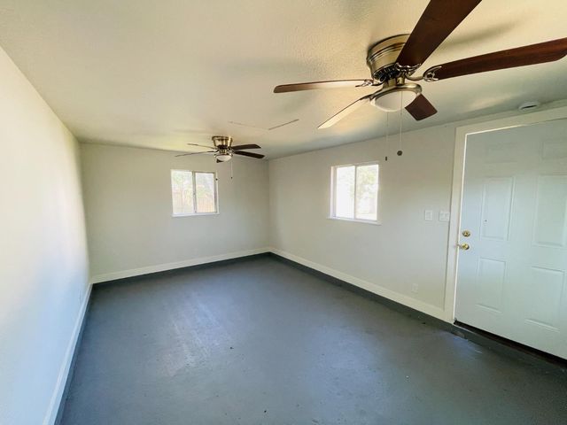 1757 Kenwood St, Sacramento, CA 95815