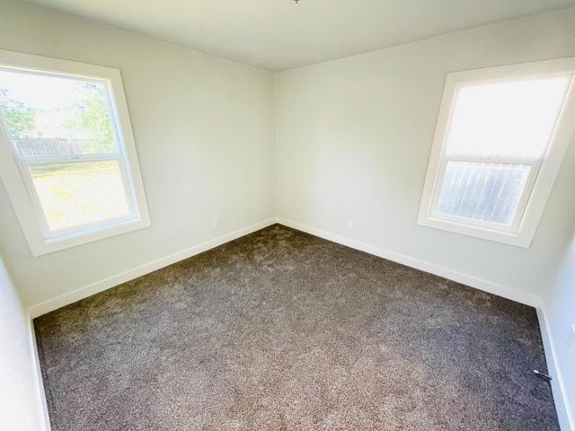 1757 Kenwood St, Sacramento, CA 95815