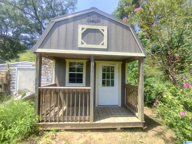 115 LAKELAND AVENUE, Hueytown, AL 35023