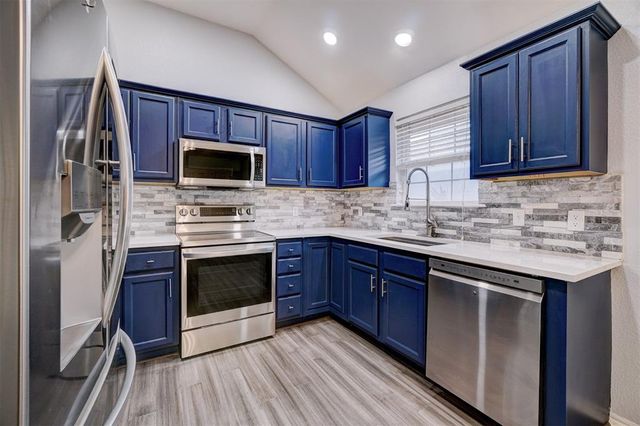 408 Cherokee Gate Drive, Yukon, OK 73099