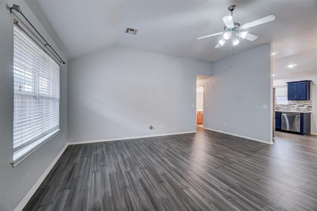 408 Cherokee Gate Drive, Yukon, OK 73099