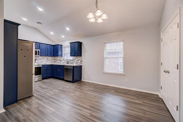 408 Cherokee Gate Drive, Yukon, OK 73099