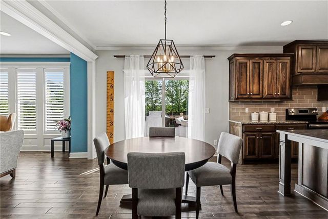 928 N Stonecrest Road, Olathe, KS 66061