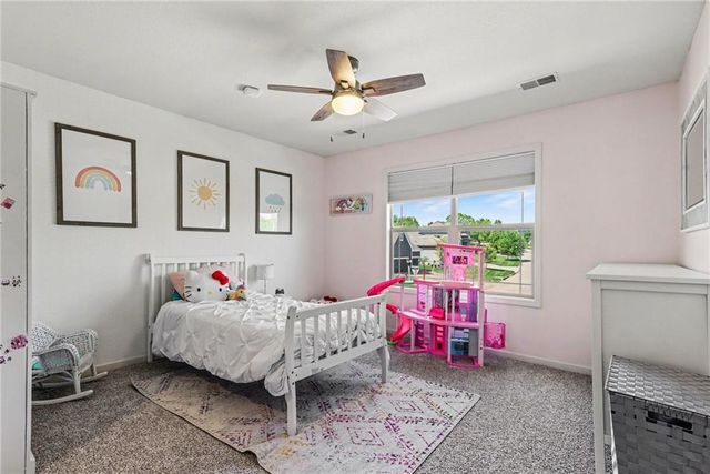 928 N Stonecrest Road, Olathe, KS 66061