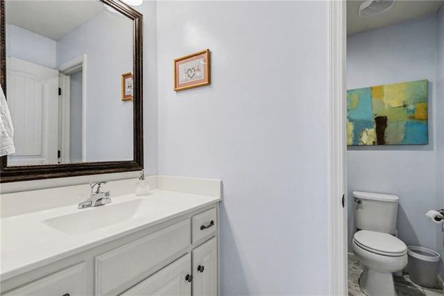 928 N Stonecrest Road, Olathe, KS 66061