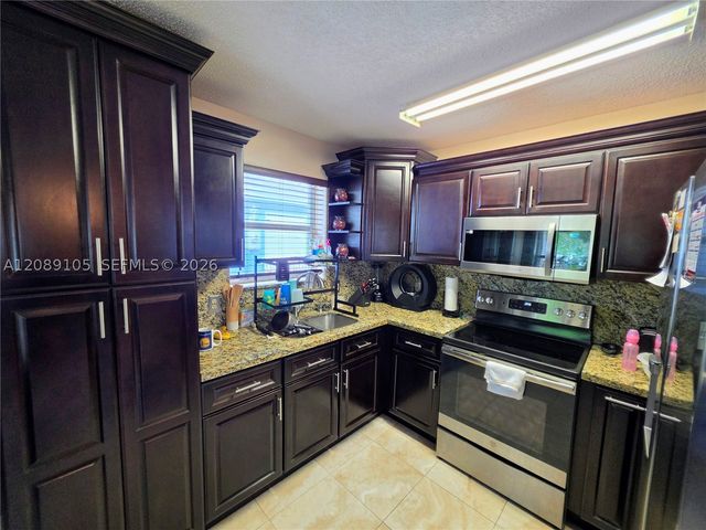 12264 SW 201st Ter, Miami, FL 33177