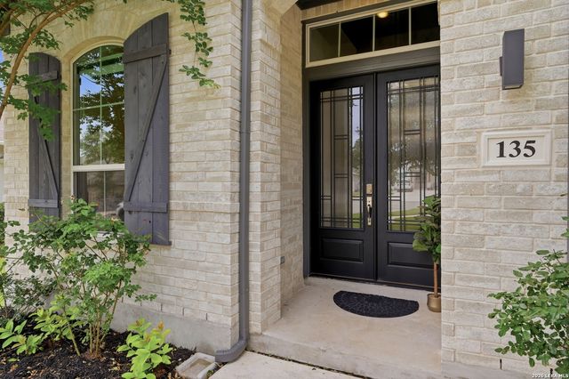 135 WILD ROSE HL, Boerne, TX 78006