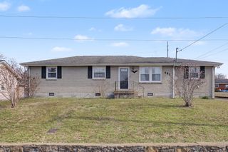 492 Sunliner Dr, Nashville, TN 37209