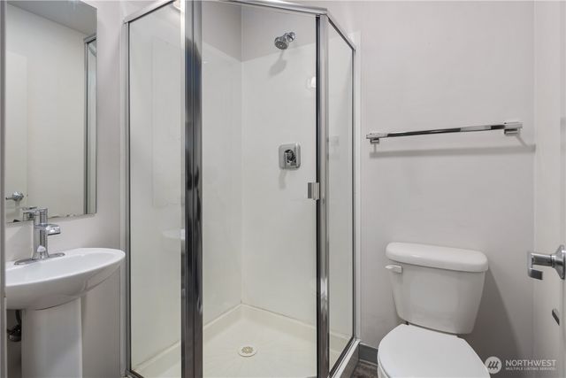 4046 8th Avenue NE, Seattle, WA 98105