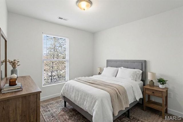 1404 Orchard Lakes Circle, Belleville, IL 62220