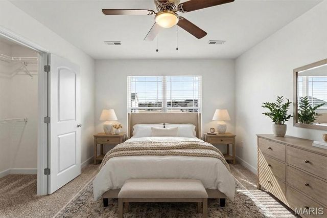 1404 Orchard Lakes Circle, Belleville, IL 62220