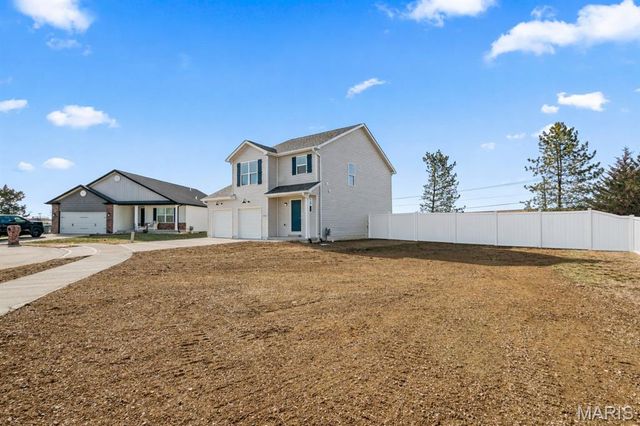 1404 Orchard Lakes Circle, Belleville, IL 62220