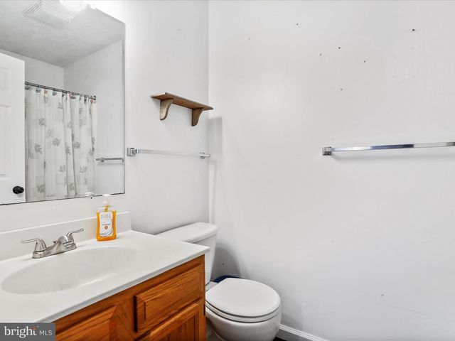 1840 SHADE LN, Berkeley Springs, WV 25411