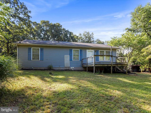 1840 SHADE LN, Berkeley Springs, WV 25411