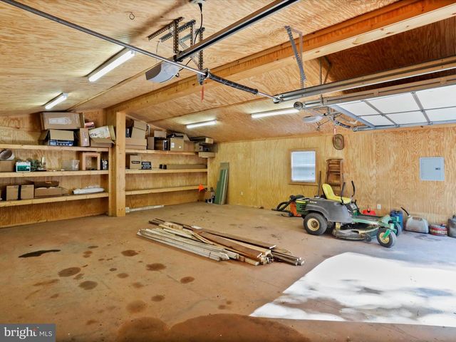 1840 SHADE LN, Berkeley Springs, WV 25411