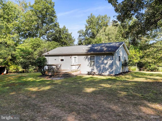 1840 SHADE LN, Berkeley Springs, WV 25411