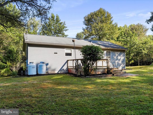 1840 SHADE LN, Berkeley Springs, WV 25411