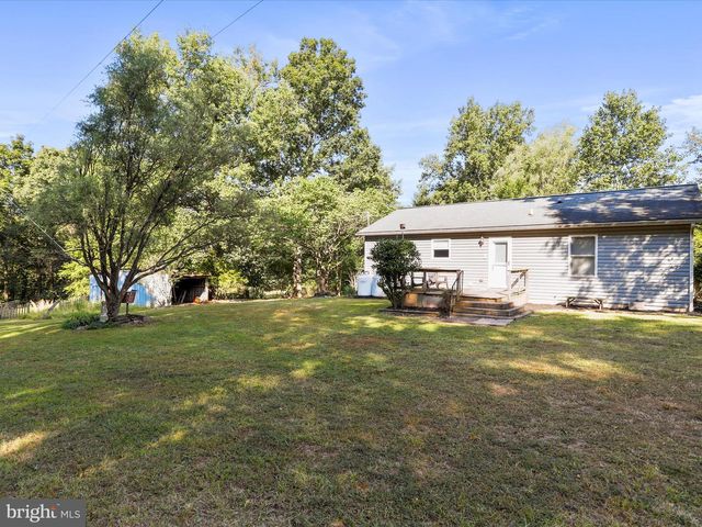 1840 SHADE LN, Berkeley Springs, WV 25411