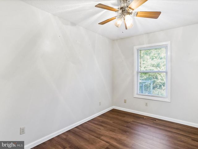 1840 SHADE LN, Berkeley Springs, WV 25411