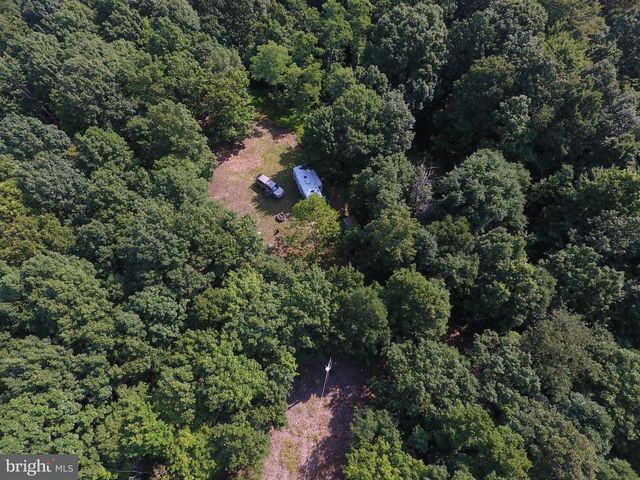 1840 SHADE LN, Berkeley Springs, WV 25411