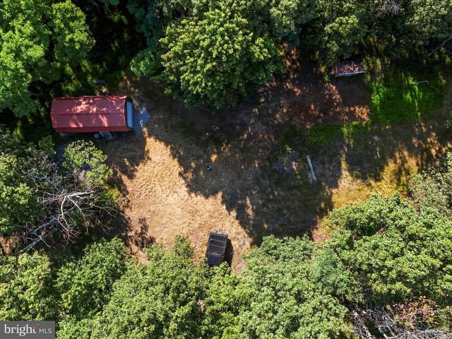 1840 SHADE LN, Berkeley Springs, WV 25411