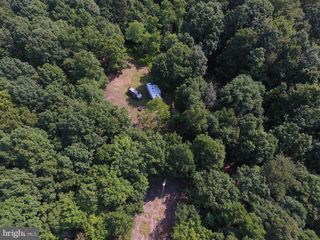 1840 SHADE LN, Berkeley Springs, WV 25411