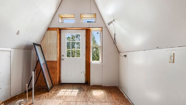 215 Pine Lane, Freeport, FL 32439