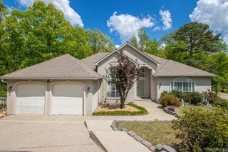 13801 St Michael Drive, Little Rock, AR 72211