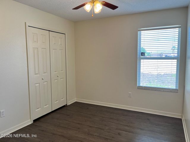 203 VILLAGE Drive, Welaka, FL 32193