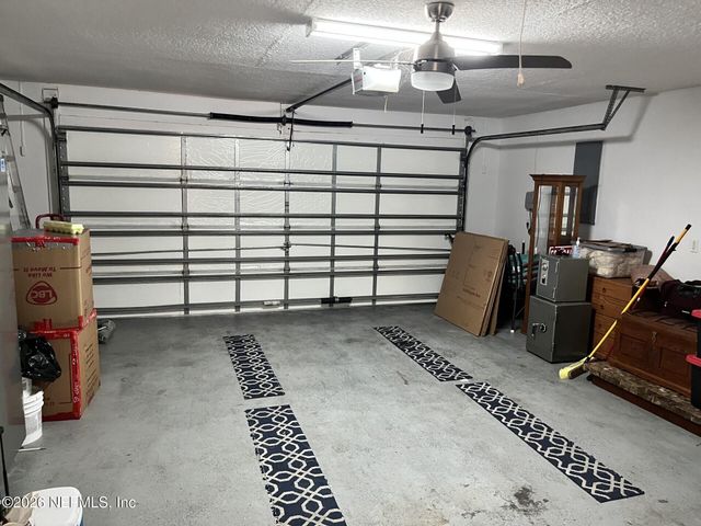 203 VILLAGE Drive, Welaka, FL 32193