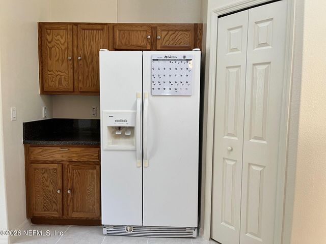 203 VILLAGE Drive, Welaka, FL 32193