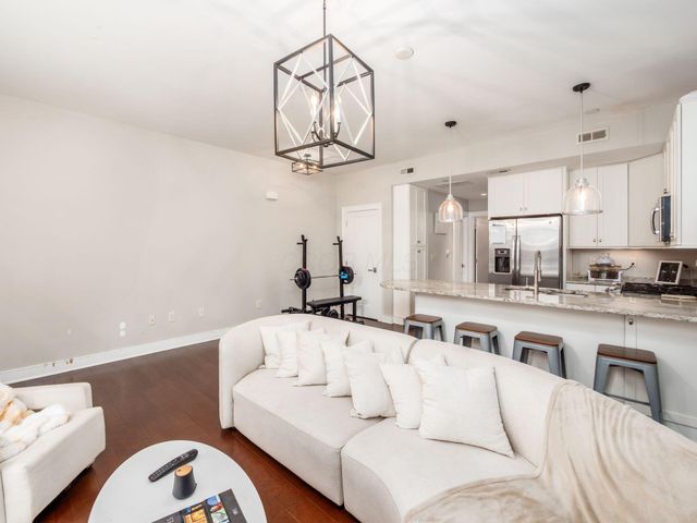 284 E Gay Street, G35, Columbus, OH 43215