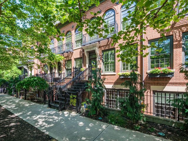 284 E Gay Street, G35, Columbus, OH 43215