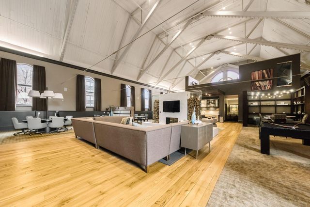 284 E Gay Street, G35, Columbus, OH 43215
