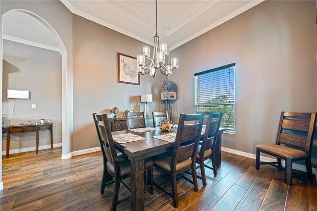 6718 Wesley Way, Corpus Christi, TX 78415