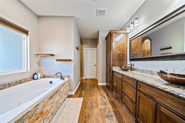 6718 Wesley Way, Corpus Christi, TX 78415