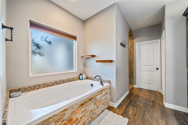 6718 Wesley Way, Corpus Christi, TX 78415