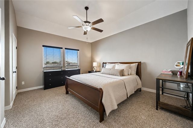 6718 Wesley Way, Corpus Christi, TX 78415